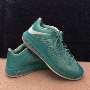 Nike Lebron X low in teal sz 13